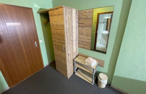 Ottenhausen Apartamento | Doppelzimmer mit Balkon - Gästehaus Rössle 5