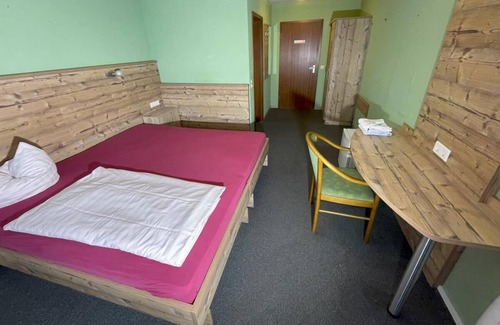 Ottenhausen Apartamento | Doppelzimmer mit Balkon - Gästehaus Rössle 7