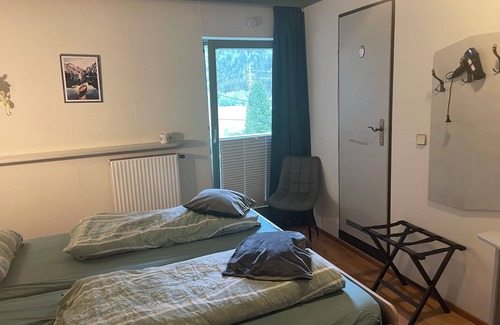 Stall Cama Y Desayuno | Doppelzimmer mit Dusche Toilette und Frühstück, Mitten ins Molltal Hohe Tauern