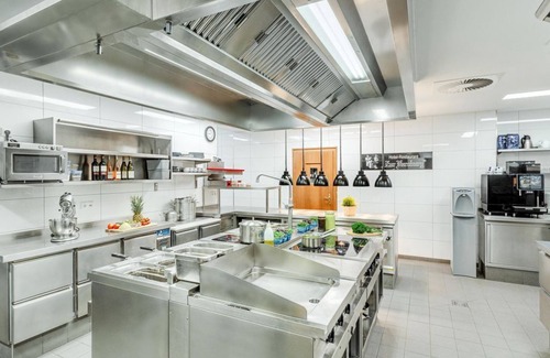 Neroth Casa | Doppelzimmer Plus Standard inkl.Halbpension - Zur Neroburg, Hotel Restaurant