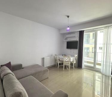Jibert Apartamento | Dor de Mare - Studio Calabria - Mamaia Nord