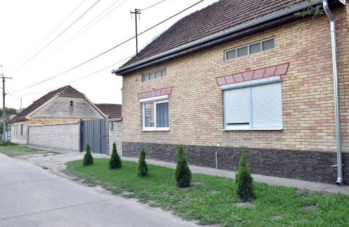 Vojvodina Apartamento | Dora Apartman