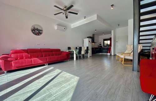 Vilanova I la Geltru Casa | Dora house with pool by HCLUB Agency