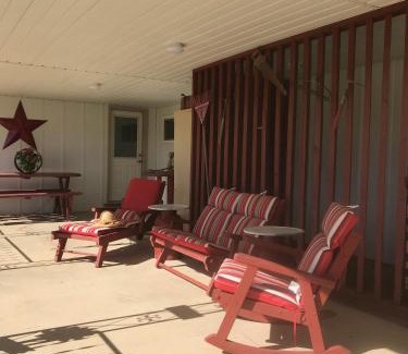 Escalante Casa | Dora's Country Cottage