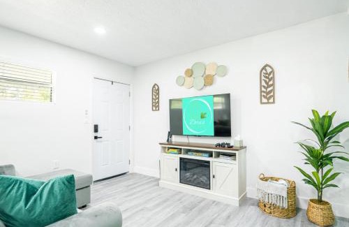 Mount Dora Apartamento | Dora's Haven Getaway-Cozy 1Bedroom with Boat or Camper Parking- Free