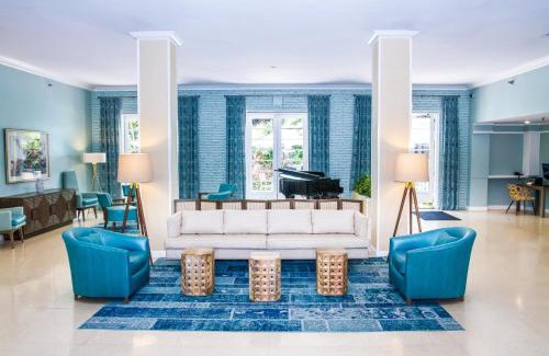 City Center Hotel | Dorchester Hotel & Suites