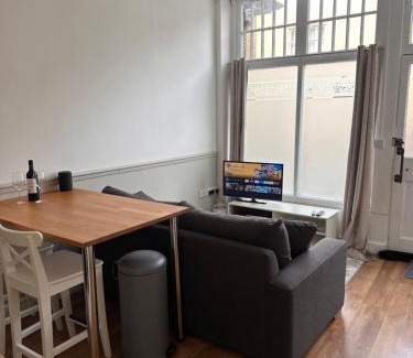 Dorchester Apartamento | Dorchester Town Centre Entire Apartment