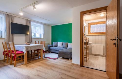 Elbigenalp Apartamento | DORF 77 Apartment