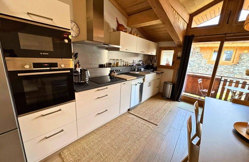 Saint-Marcel Chalet De Esquí | Dorfhaus renoviert auf 3 Ebenen 4 Zimmer für 6 Personen in St Marcel