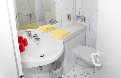 Dresden Casa | Habitaciones DORMERO, reserva anticipada 1 - DORMERO Hotel Dresden Airport
