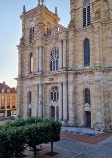 Vitry-le-Francois Casa | Dormez chez l'écureuil