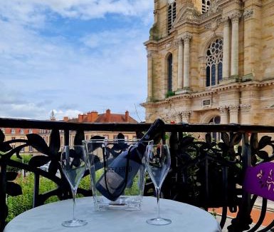 Vitry-le-Francois Casa | Dormez chez l'écureuil