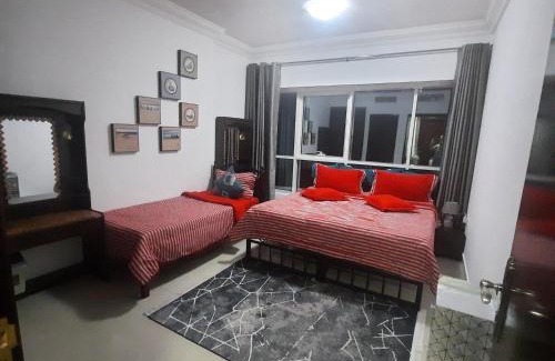 Sharjah Apartamento | Dormitory Room for Family or Group of Travelers