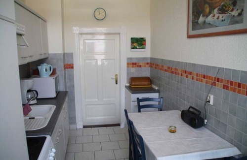 Burg Stargard Cabaña | Habitación compartida - Habitación amarilla - Pension Villa Martha