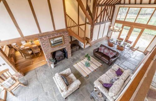 Bray on Thames Casa | Dorney,Windsor Family Getaway with Hot Tub