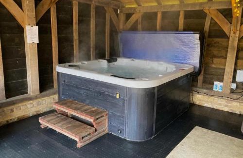 Bray on Thames Casa | Dorney,Windsor Family Getaway with Hot Tub