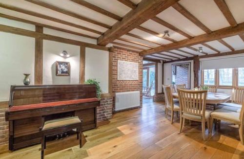 Bray on Thames Casa | Dorney,Windsor Family Getaway with Hot Tub
