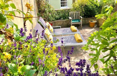 Salcombe Casa | Dorset House, Salcombe, with Free Parking