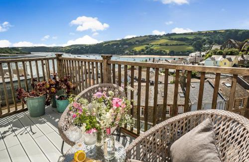 Salcombe Casa | Dorset House, Salcombe, with Free Parking