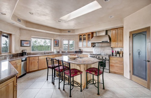 Santa Fe Casa | Dorthia Garden Retreat & Views | Stunning 360 View