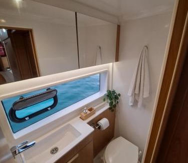 Vallpineda Alquiler De Eote | Dortoka Catamarán