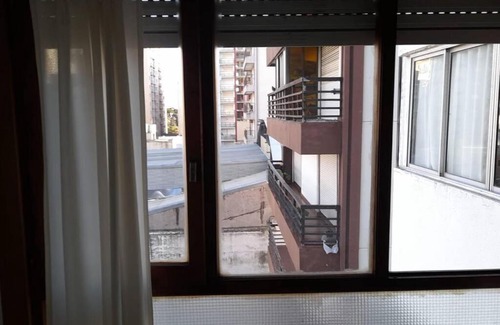 Zona de La Perla Apartamento | Dos ambientes modernos y luminosos en La Perla