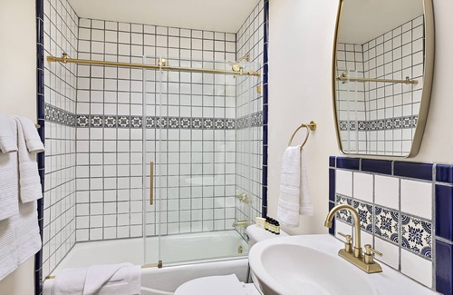 Downtown Santa Fe Apartamento | Dos Hermanas Compound 7 Casitas Sleeps 22