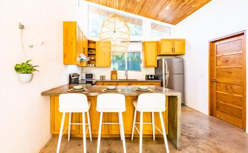 Nosara Casa | Dos Olas Villa 2-Private Pool, Short Walk to Beach