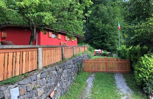 Dossena Chalet De Esquí | DOSSENA Splendido Chalet di Montagna immerso nella natura