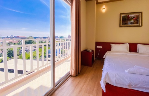 Vientiane Hotel | Douangpraseuth Hotel