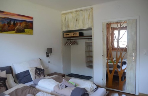 Sankt Kanzian am Klopeiner See Cama Y Desayuno | Double room 8 with balcony - Pension Eule