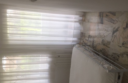 Valencina de la Concepción Apartamento | Habitación doble con baño 2. En apartamento de 3 Dormitorios