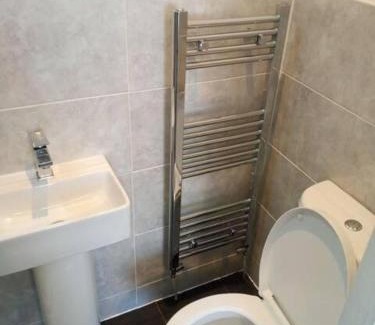 Burnley Casa | Double-bed (E1) close to Burnley city centre