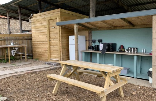 Loughborough Cabina | Double Bell Tent Farm Stay