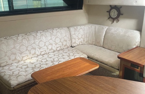 Key West Alquiler De Eote | Double Cabin Luxury Power Motor Yacht in Key West