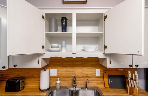 Jacksonville Casa | Double Diamond Rentals- Remodeled spacious 4bd-AFB