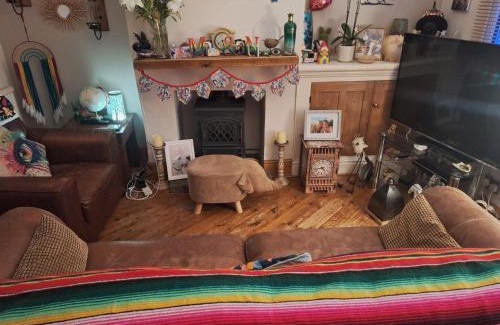 Enderby Apartamento | Double Ensuite in a colourful quirky terrace on a quiet leafy street