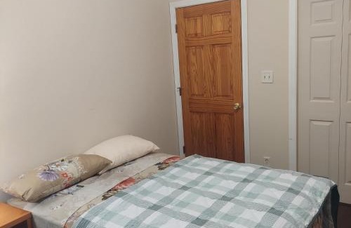 Jersey City Casa | Double queen room 6 minutes walk to Penn station NYC EWR