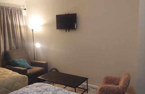 Jersey City Casa | Double queen room 6 minutes walk to Penn station NYC EWR