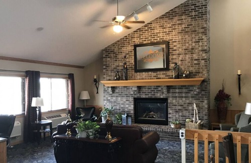 Thorp Casa | Double Queen Room at FairBridge Inn & Suites Thorp