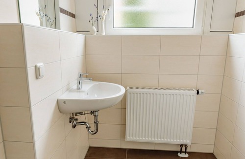 Heilbad Heiligenstadt Apartamento | Double room with private corridor bathroom / Iberg view - Sonnenschein Hotel & Apartments