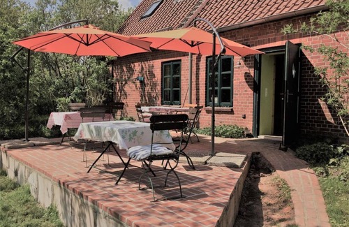 Amt Neuhaus Apartamento | Double room romantic view of the forest - Privelacker Paradiesgarten