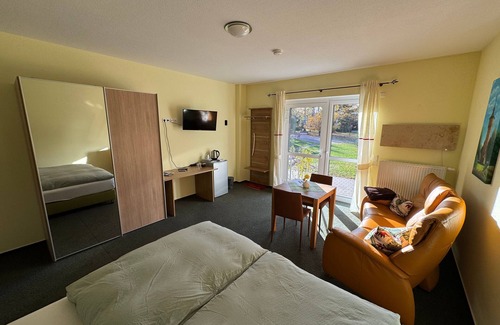 Forst Cama Y Desayuno | Double room 3 - Bed & Breakfast am Waldgürtel