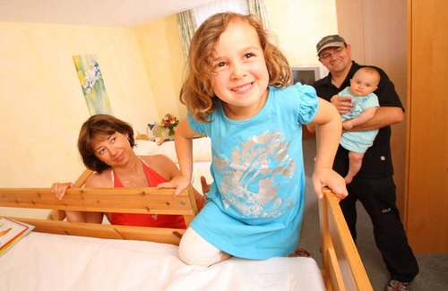 Ettenheim Cabaña | Double room B with shower and toilet - Hotel Deutscher Hof