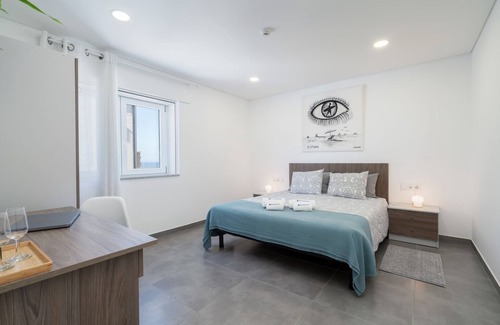Arvore Casa | Host Wise Arvore - Double Room | Beachfront and Pool