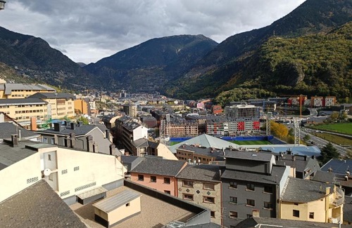 Andorra la Vella Casa | Double room, city view Andorra la vella