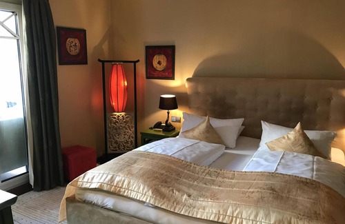 Muelheim Hotel | Hotel ∙ Habitación doble, ducha, WC, vistas al río