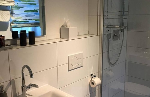 Weisenheim am Berg Cama Y Desayuno | Habitación Doble - Alter Winzerhof - Pensión