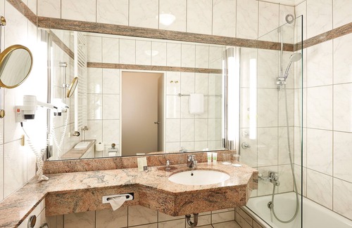 Hoehr-Grenzhausen Hotel | Habitación doble Elegancia / Avance - Hotel ZUGBRÜCKE Grenzau