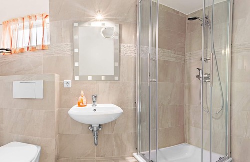 Bronnzell Apartamento | Habitación doble para 2 personas con 20m² en Fulda (38602)